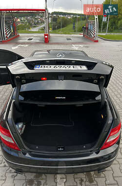 Седан Mercedes-Benz C-Class 2010 в 
