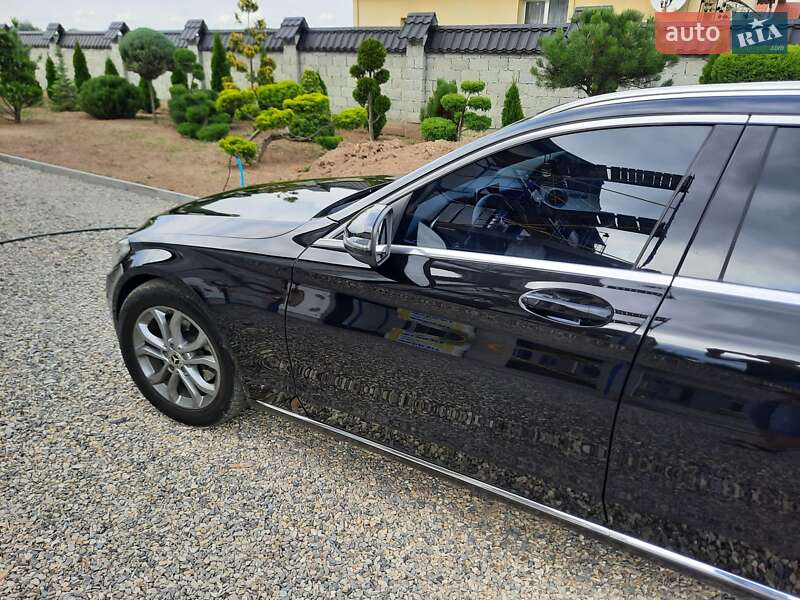 Універсал Mercedes-Benz C-Class 2017 в Івано-Франківську