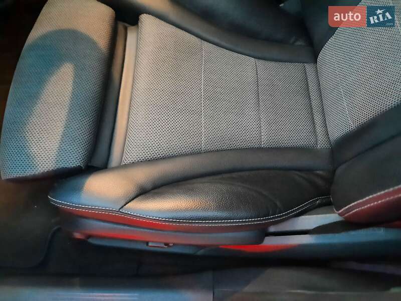 Універсал Mercedes-Benz C-Class 2017 в Івано-Франківську