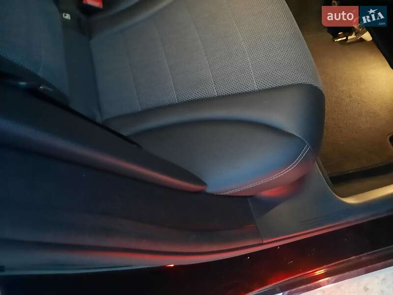 Універсал Mercedes-Benz C-Class 2017 в Івано-Франківську