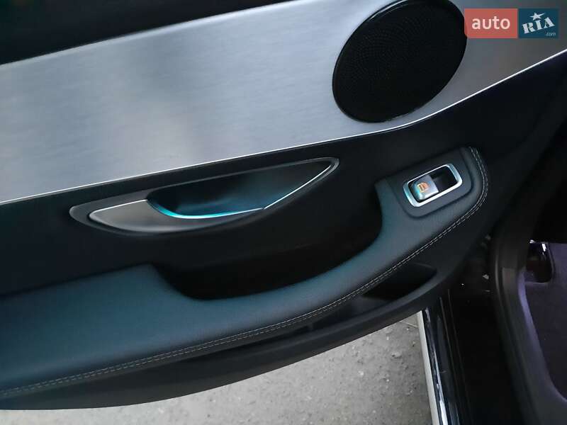 Універсал Mercedes-Benz C-Class 2017 в Івано-Франківську