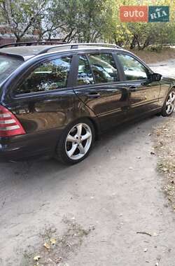 Универсал Mercedes-Benz C-Class 2006 в Киеве
