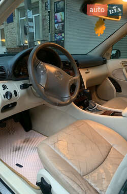 Седан Mercedes-Benz C-Class 2006 в 