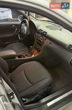 Универсал Mercedes-Benz C-Class 2003 в 
