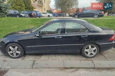 Седан Mercedes-Benz C-Class 2000 в 