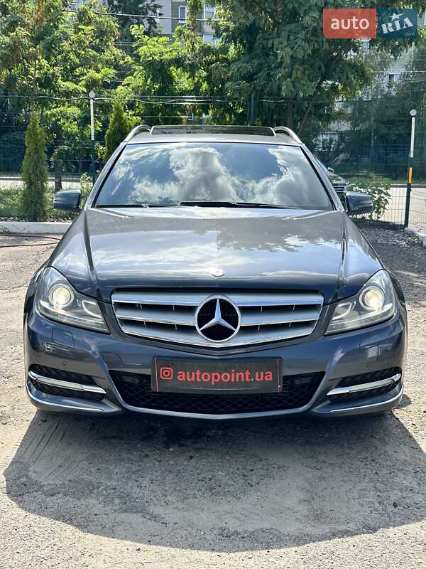 Универсал Mercedes-Benz C-Class 2012 в Сумах