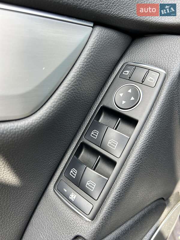 Универсал Mercedes-Benz C-Class 2012 в Сумах