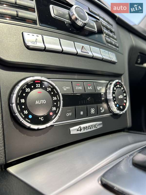 Универсал Mercedes-Benz C-Class 2012 в Сумах