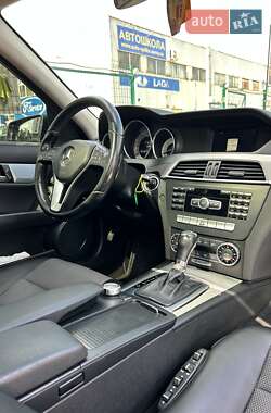 Универсал Mercedes-Benz C-Class 2012 в 