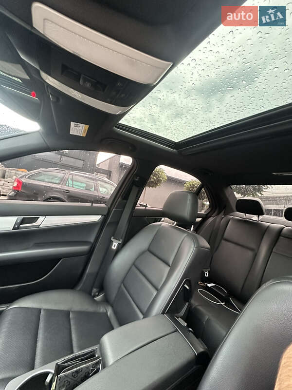 Седан Mercedes-Benz C-Class 2012 в Луцке фото 12 Седан Mercedes-Benz C-Class 2012 в Луцке