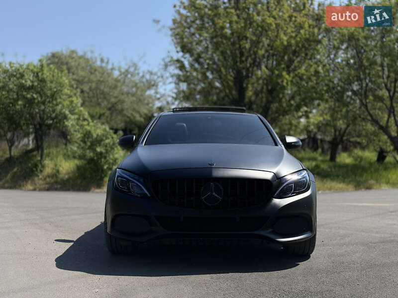 Седан Mercedes-Benz C-Class 2017 в Дніпрі