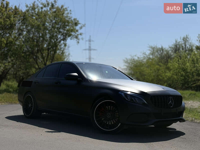 Седан Mercedes-Benz C-Class 2017 в Дніпрі