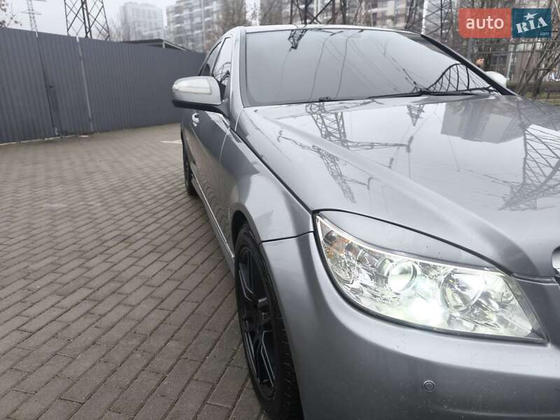 Седан Mercedes-Benz C-Class 2008 в Киеве