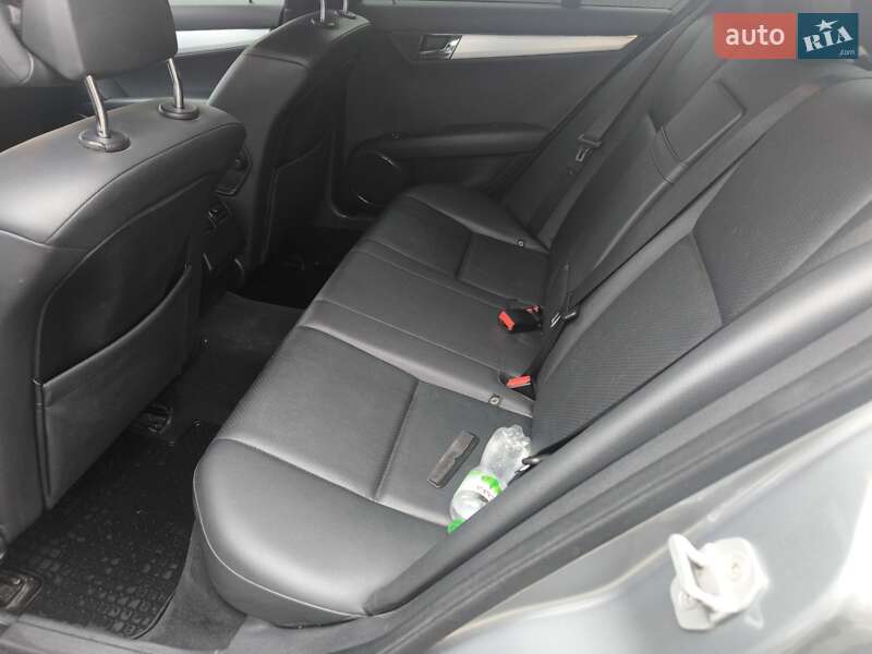 Седан Mercedes-Benz C-Class 2008 в Киеве