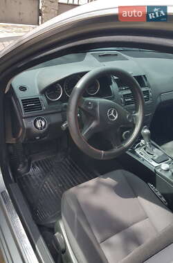 Універсал Mercedes-Benz C-Class 2010 в Бердичеві