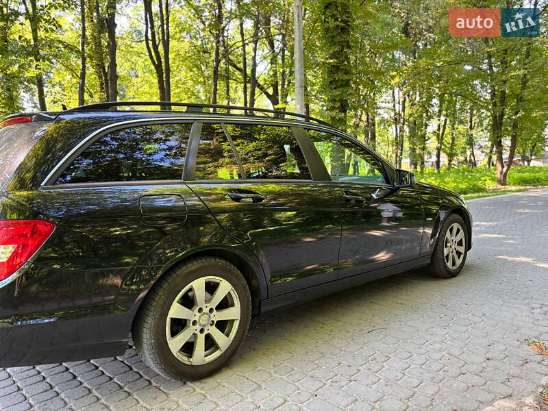 Универсал Mercedes-Benz C-Class 2013 в Жовкве