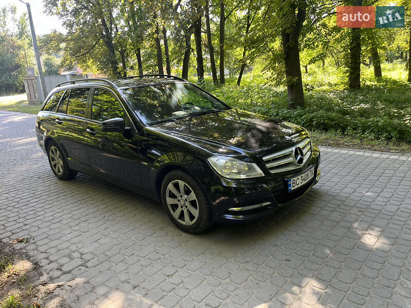 Универсал Mercedes-Benz C-Class 2013 в Жовкве