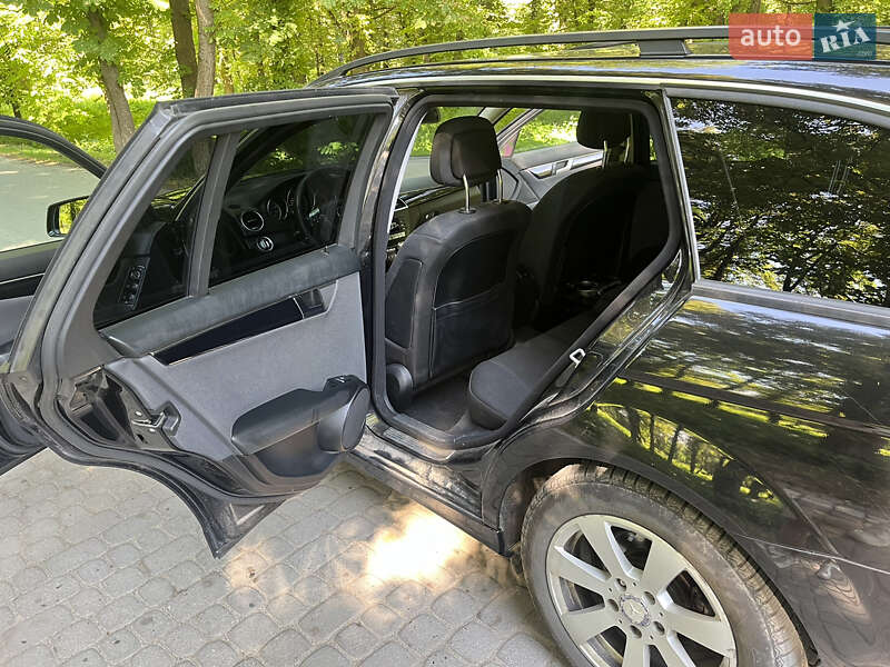 Универсал Mercedes-Benz C-Class 2013 в Жовкве