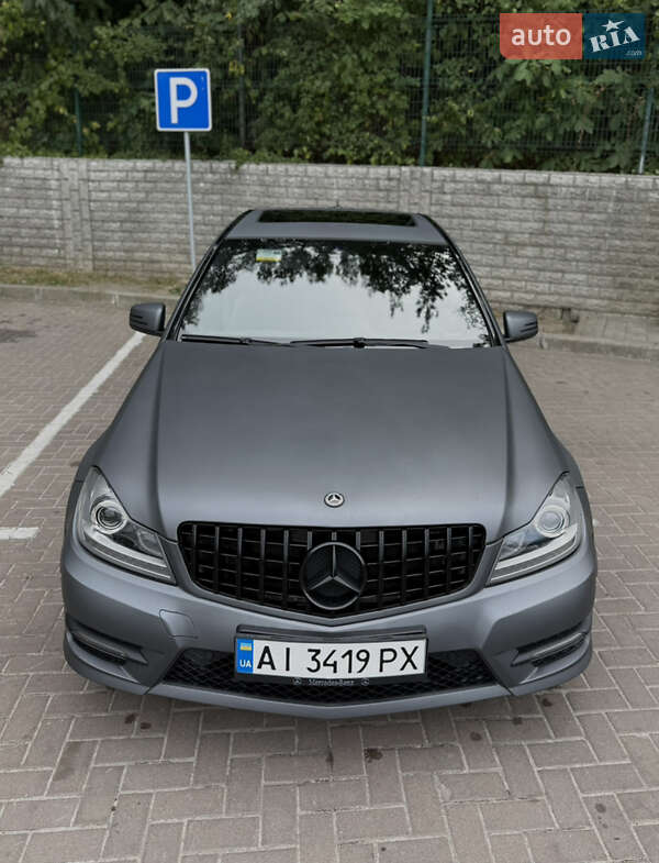 Седан Mercedes-Benz C-Class 2011 в Києві