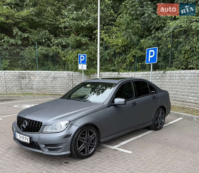 Седан Mercedes-Benz C-Class 2011 в Києві