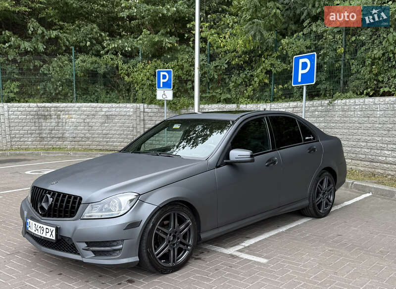 Седан Mercedes-Benz C-Class 2011 в Києві