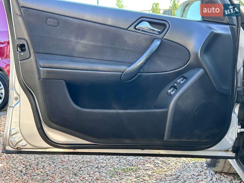 Универсал Mercedes-Benz C-Class 2004 в Одессе
