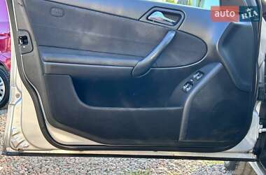 Универсал Mercedes-Benz C-Class 2004 в 