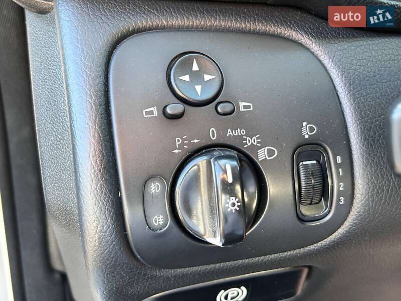 Универсал Mercedes-Benz C-Class 2004 в Одессе