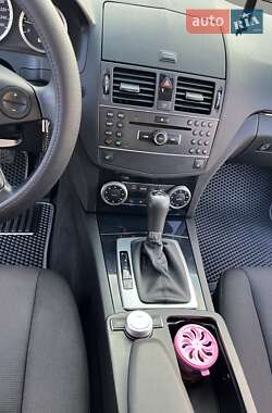 Универсал Mercedes-Benz C-Class 2008 в 