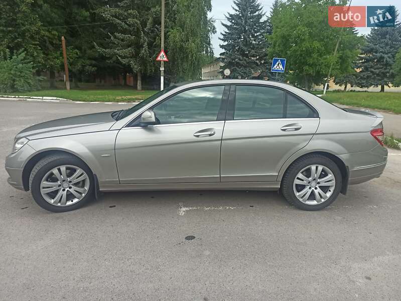 Седан Mercedes-Benz C-Class 2008 в Тыврове