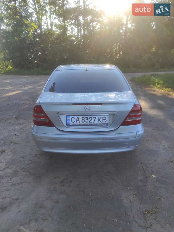 Седан Mercedes-Benz C-Class 2000 в Умани
