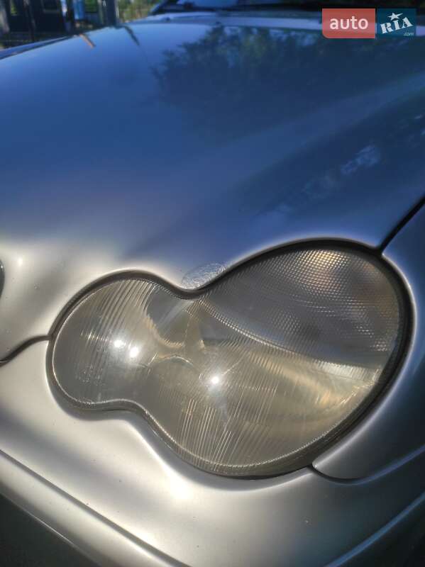 Седан Mercedes-Benz C-Class 2000 в Умани