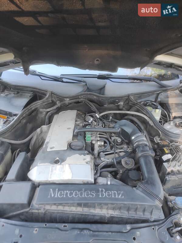 Седан Mercedes-Benz C-Class 2000 в Умани