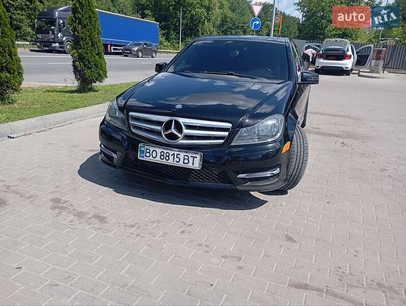 Седан Mercedes-Benz C-Class 2013 в Тернополе
