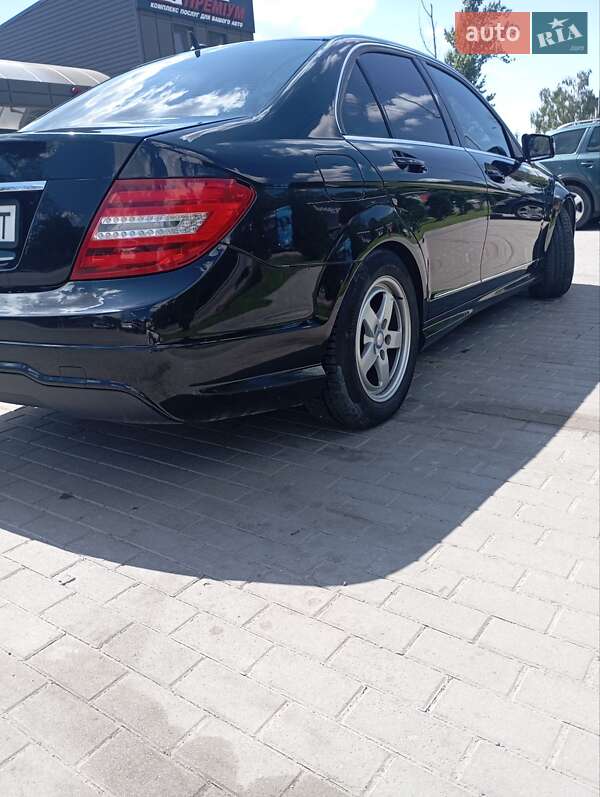 Седан Mercedes-Benz C-Class 2013 в Тернополе