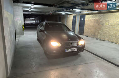 Купе Mercedes-Benz C-Class 2001 в 