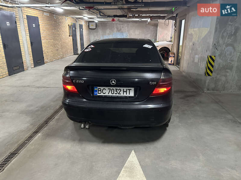 Купе Mercedes-Benz C-Class 2001 в Львові