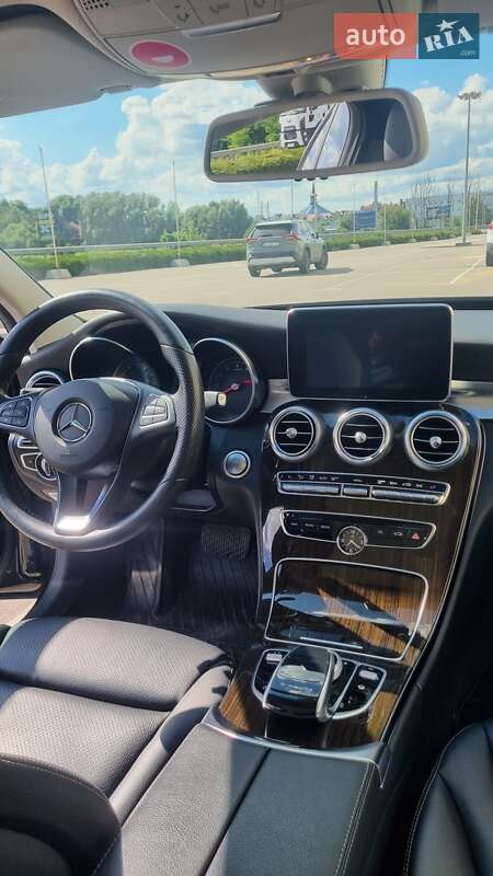 Седан Mercedes-Benz C-Class 2017 в 