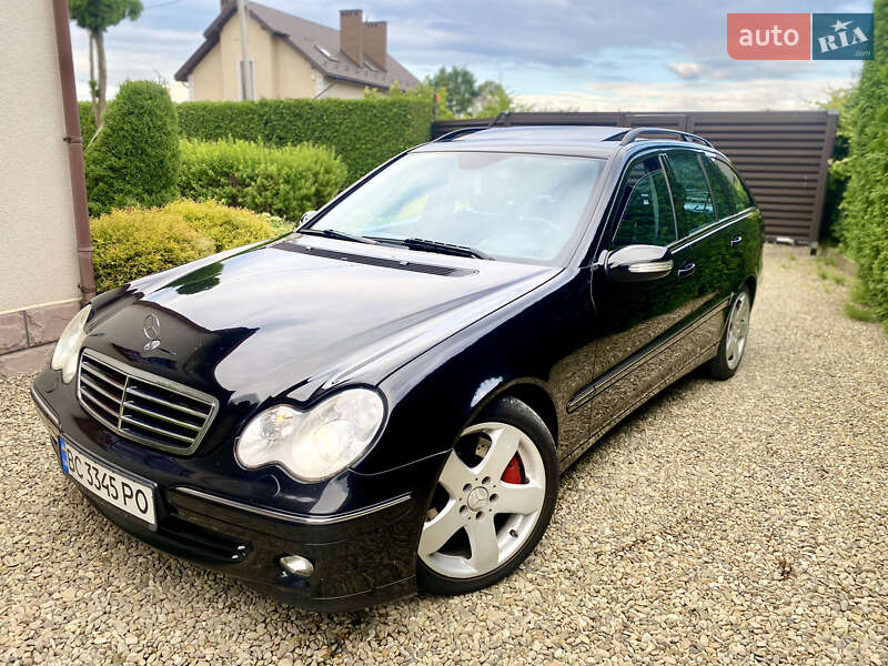 Універсал Mercedes-Benz C-Class 2004 в Львові