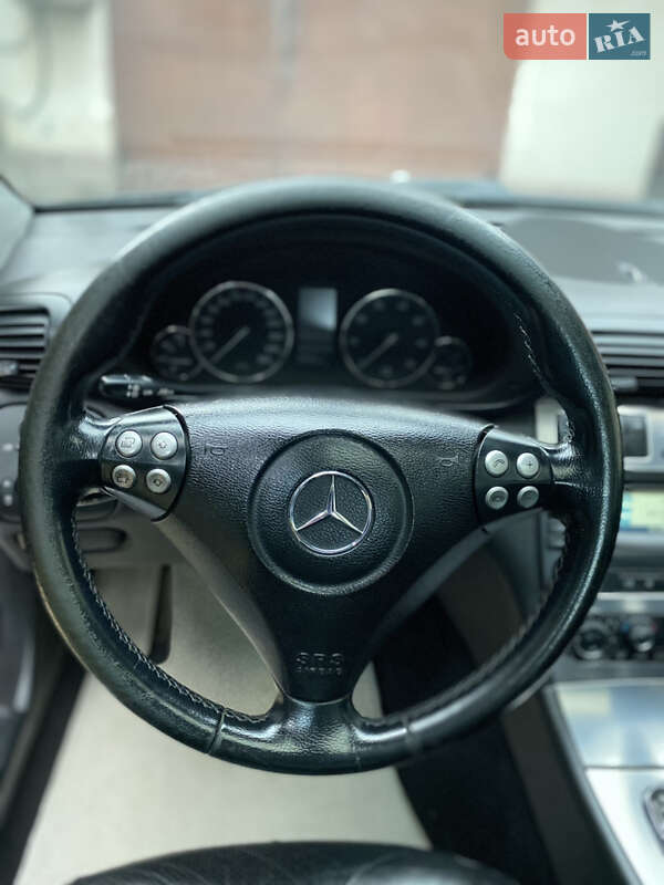 Універсал Mercedes-Benz C-Class 2004 в Львові