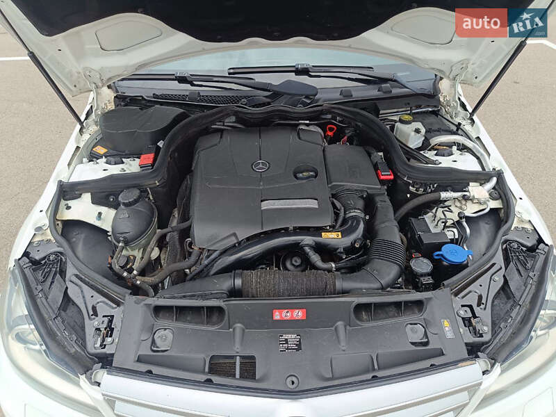 Седан Mercedes-Benz C-Class 2013 в Киеве