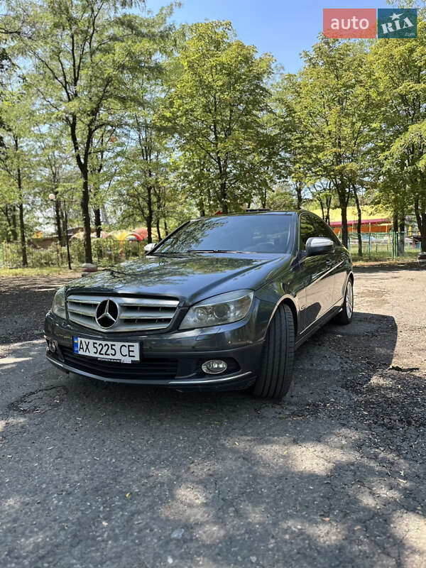 Седан Mercedes-Benz C-Class 2007 в Краматорске