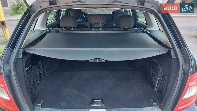 Универсал Mercedes-Benz C-Class 2010 в Ровно