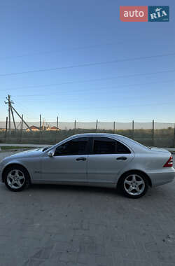Седан Mercedes-Benz C-Class 2003 в 