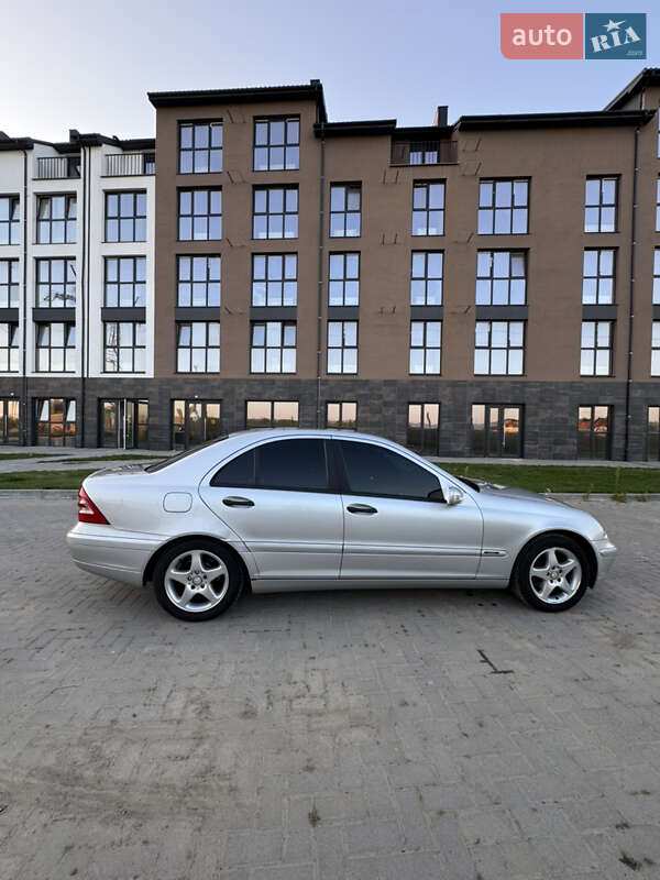 Седан Mercedes-Benz C-Class 2003 в Луцьку фото 14 Седан Mercedes-Benz C-Class 2003 в Луцьку
