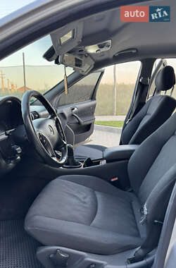 Седан Mercedes-Benz C-Class 2003 в 