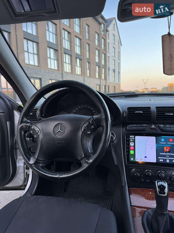 Седан Mercedes-Benz C-Class 2003 в Луцьку фото 50 Седан Mercedes-Benz C-Class 2003 в Луцьку