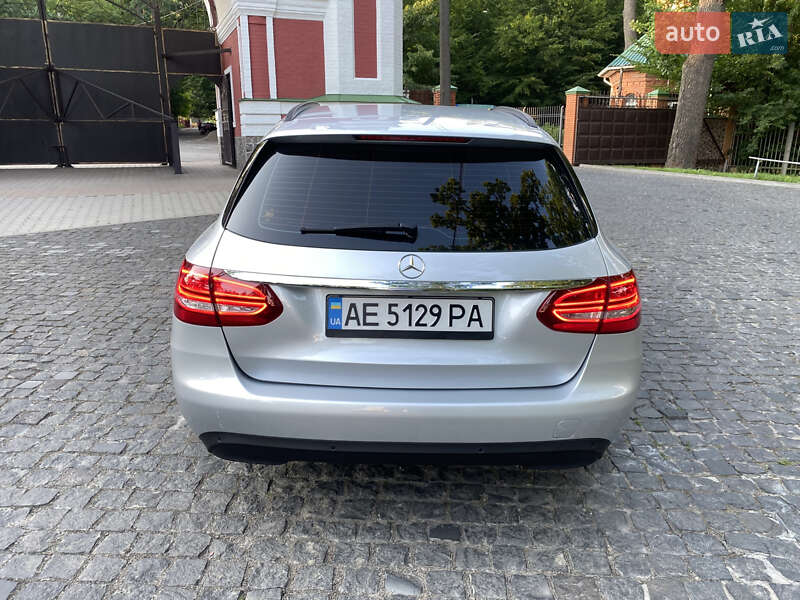 Универсал Mercedes-Benz C-Class 2015 в Киеве