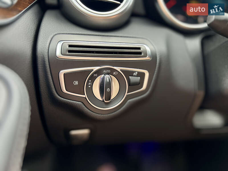 Седан Mercedes-Benz C-Class 2020 в Киеве