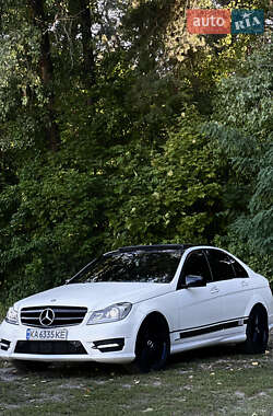 Седан Mercedes-Benz C-Class 2013 в Чернигове